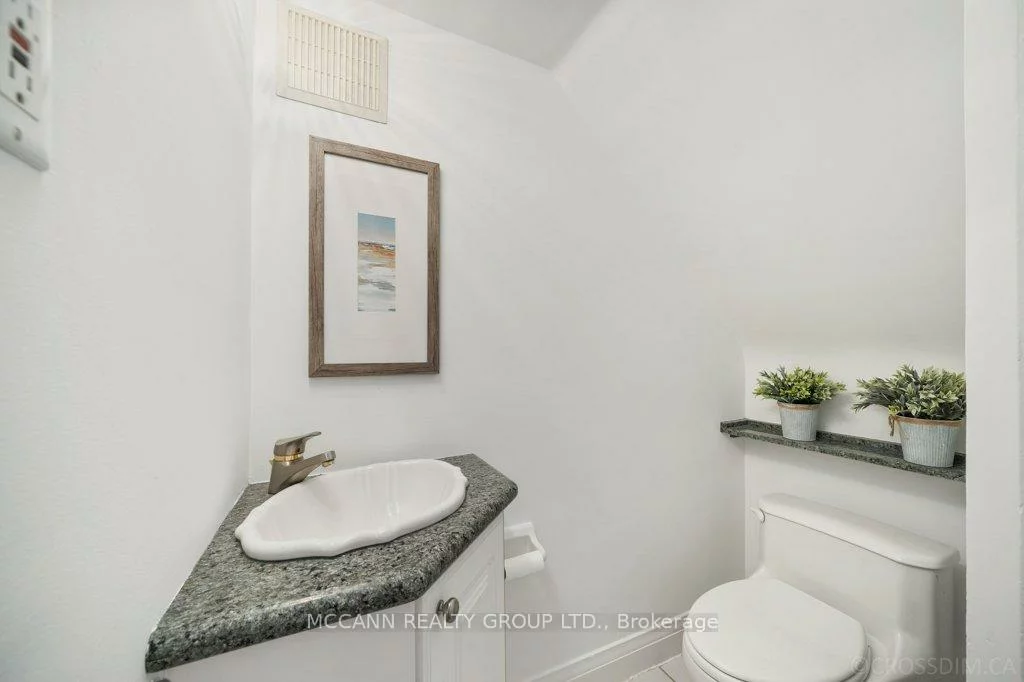 118, Braeside, Lawrence Park North, Toronto