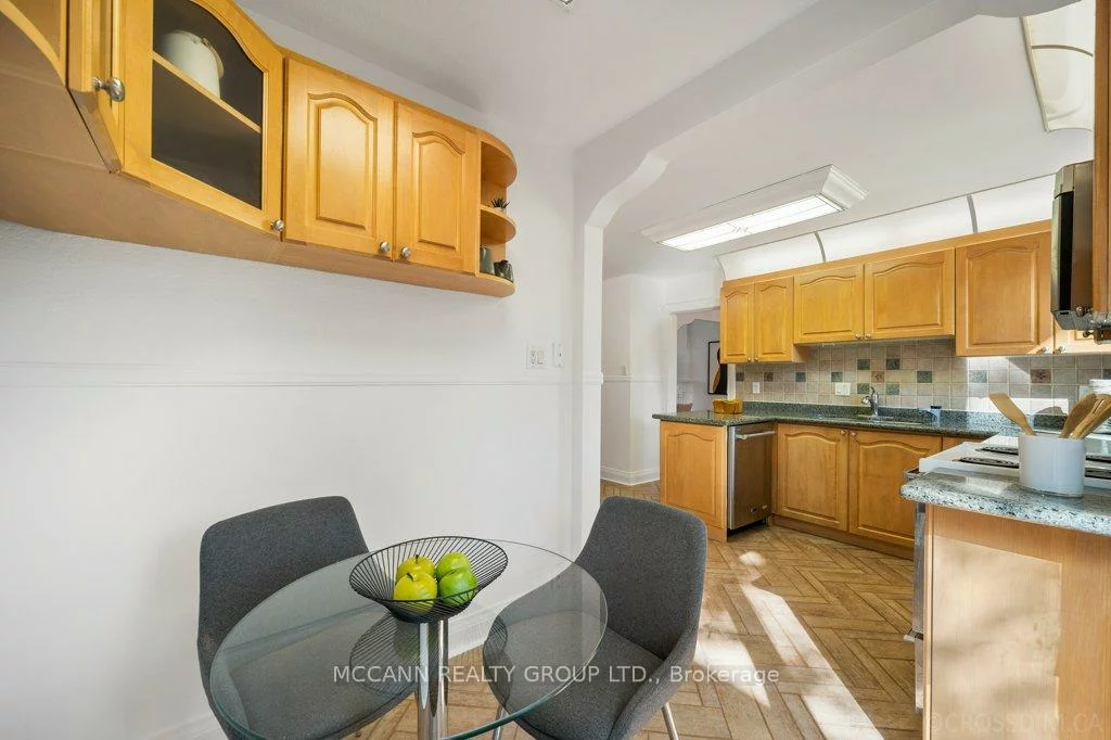 118, Braeside, Lawrence Park North, Toronto