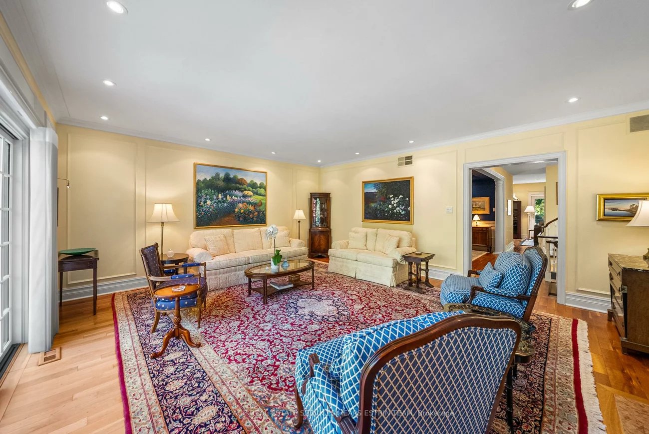 100, Elm, Rosedale-Moore Park, Toronto
