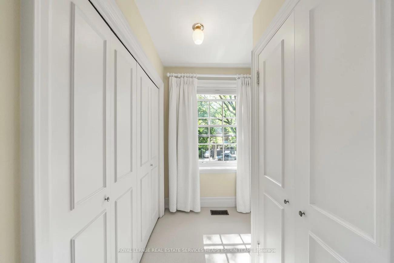 100, Elm, Rosedale-Moore Park, Toronto