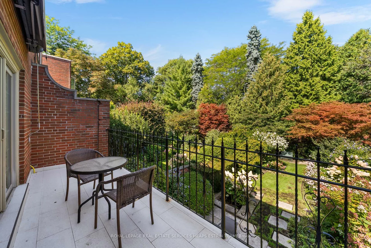 100, Elm, Rosedale-Moore Park, Toronto