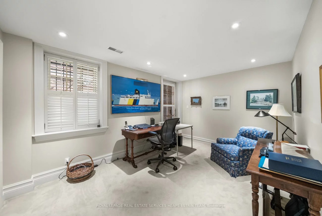 100, Elm, Rosedale-Moore Park, Toronto