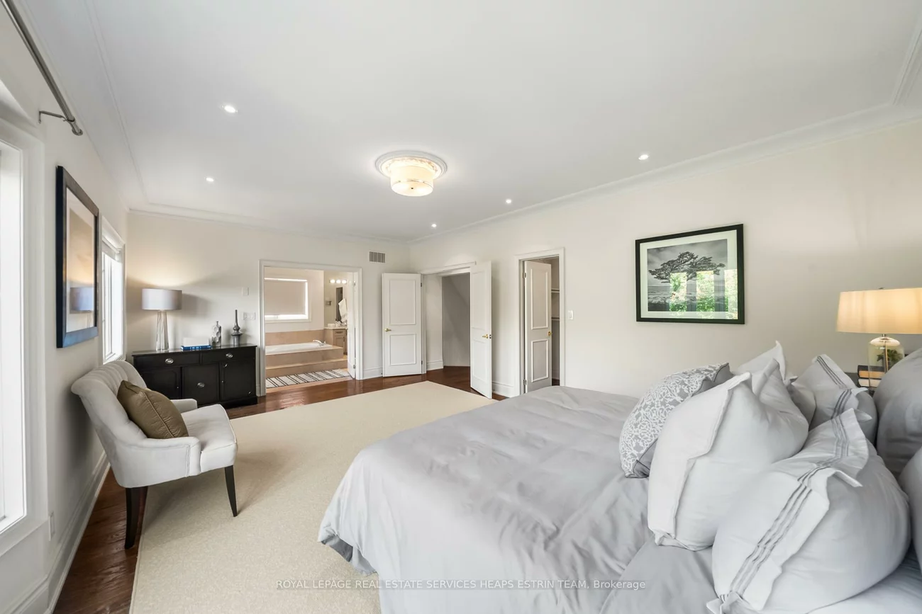 44, True Davidson, Leaside, Toronto