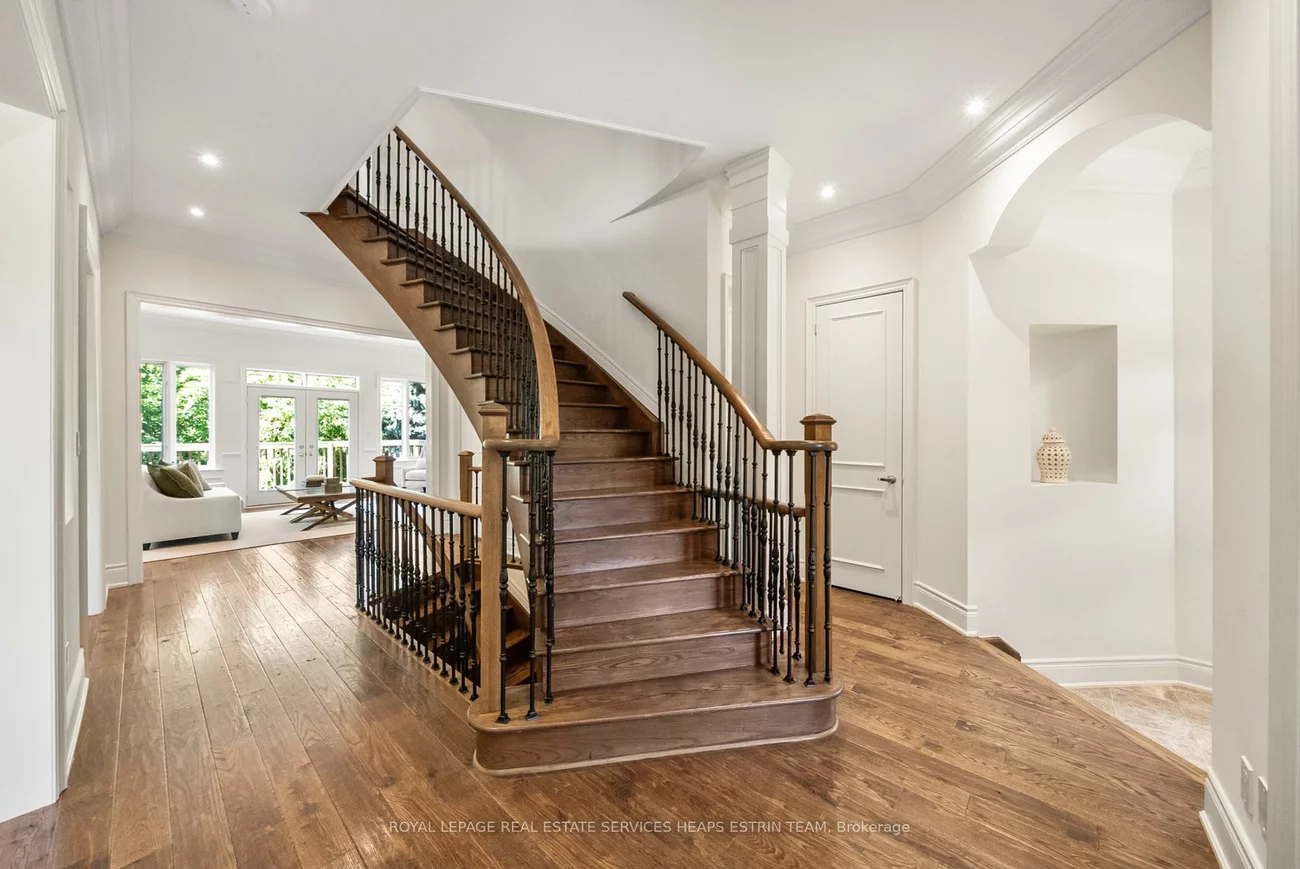 44, True Davidson, Leaside, Toronto