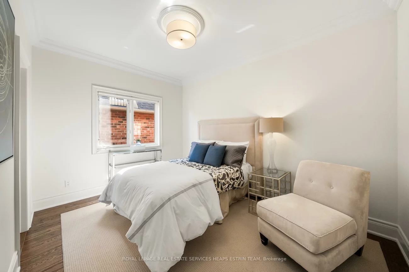 44, True Davidson, Leaside, Toronto