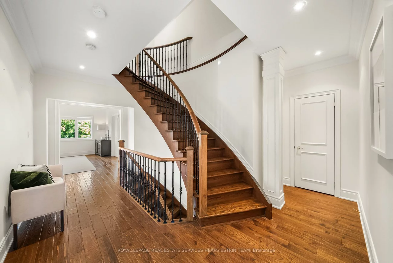 44, True Davidson, Leaside, Toronto