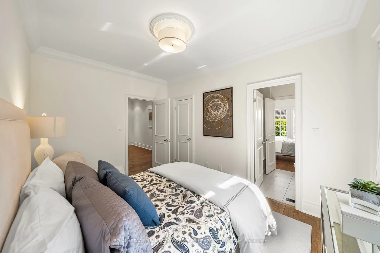 44, True Davidson, Leaside, Toronto