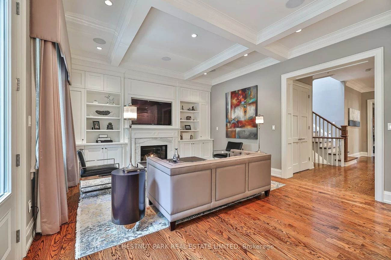 62, Heath, Yonge-St. Clair, Toronto