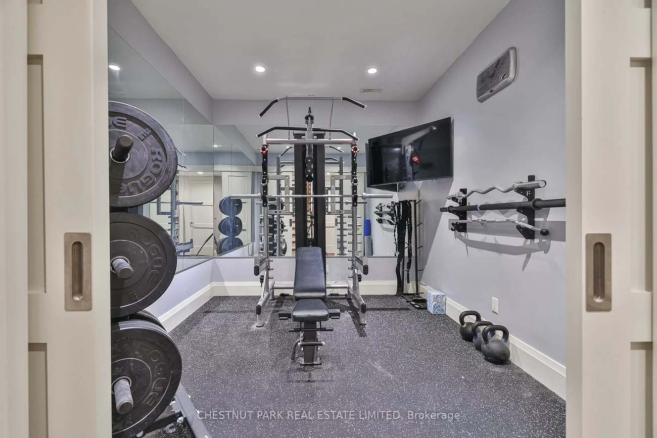 62, Heath, Yonge-St. Clair, Toronto