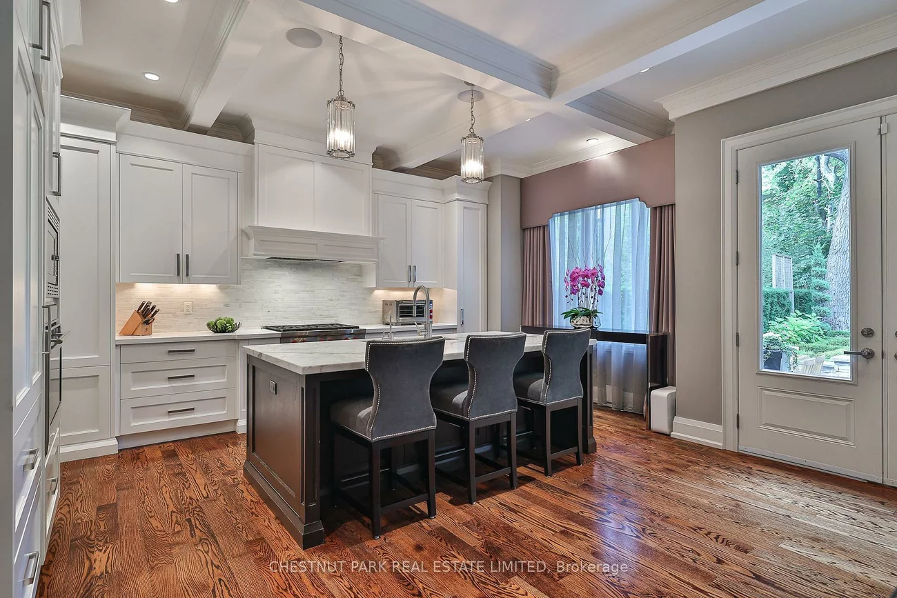 62, Heath, Yonge-St. Clair, Toronto