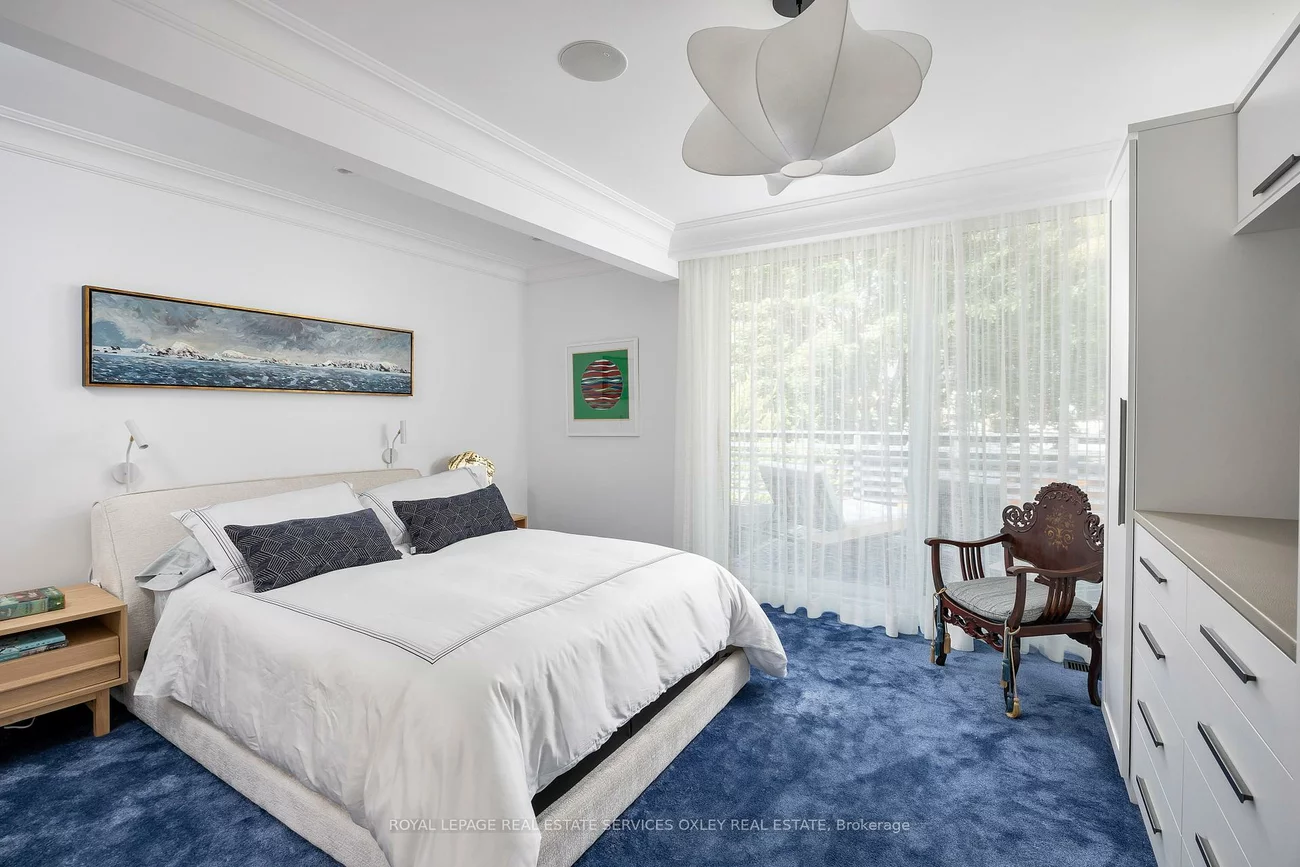 26, Mcmaster, Casa Loma, Toronto