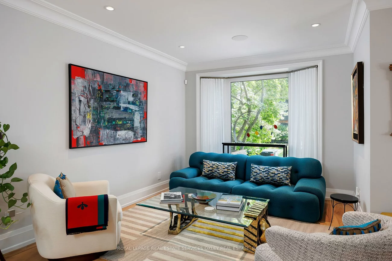 26, Mcmaster, Casa Loma, Toronto