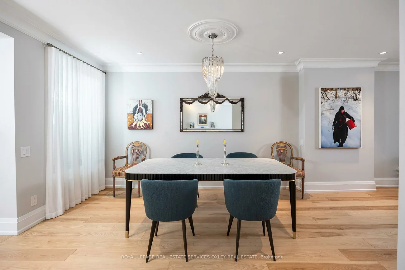 26, Mcmaster, Casa Loma, Toronto