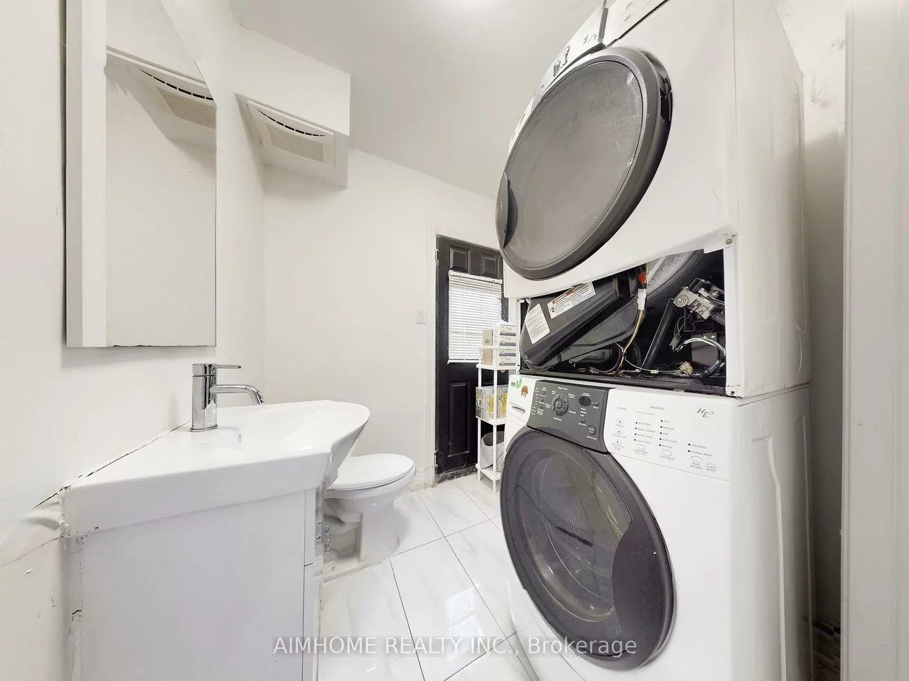 61, Talbot, Newtonbrook West, Toronto