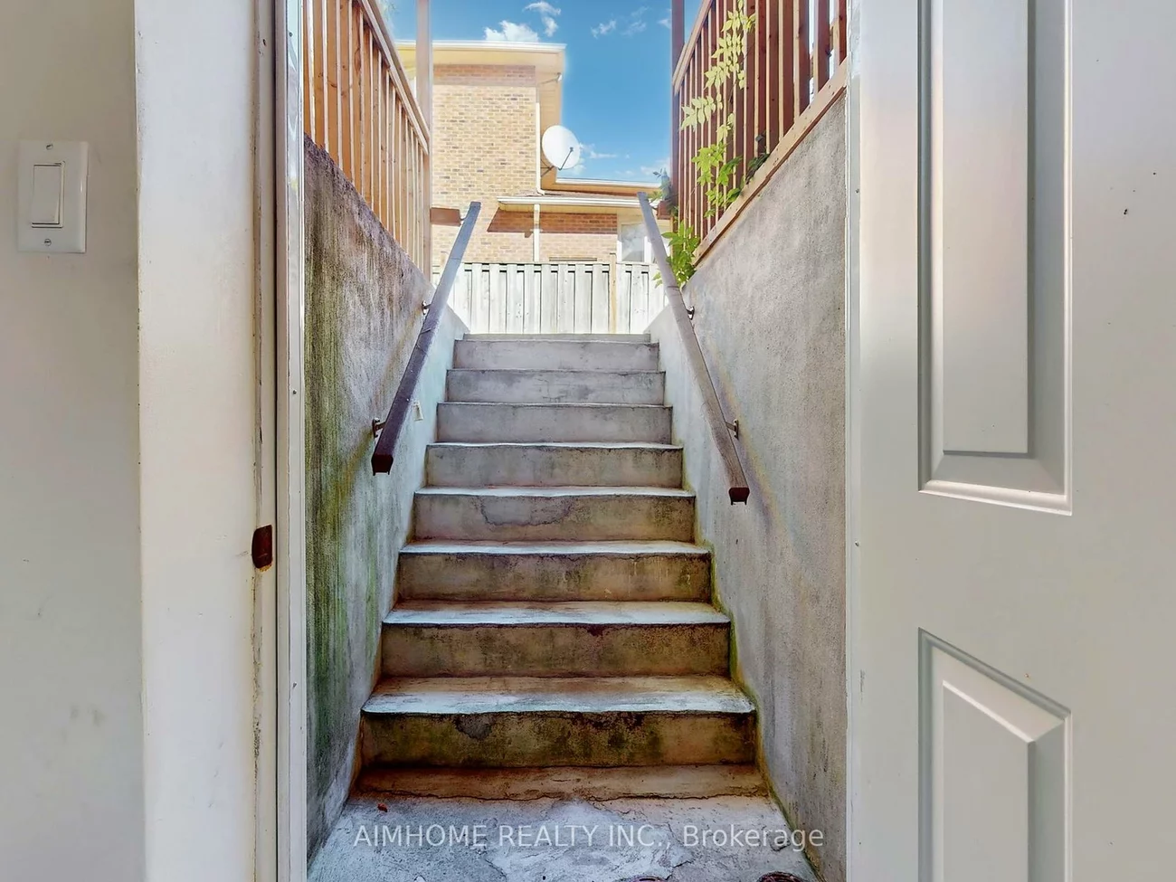 61, Talbot, Newtonbrook West, Toronto