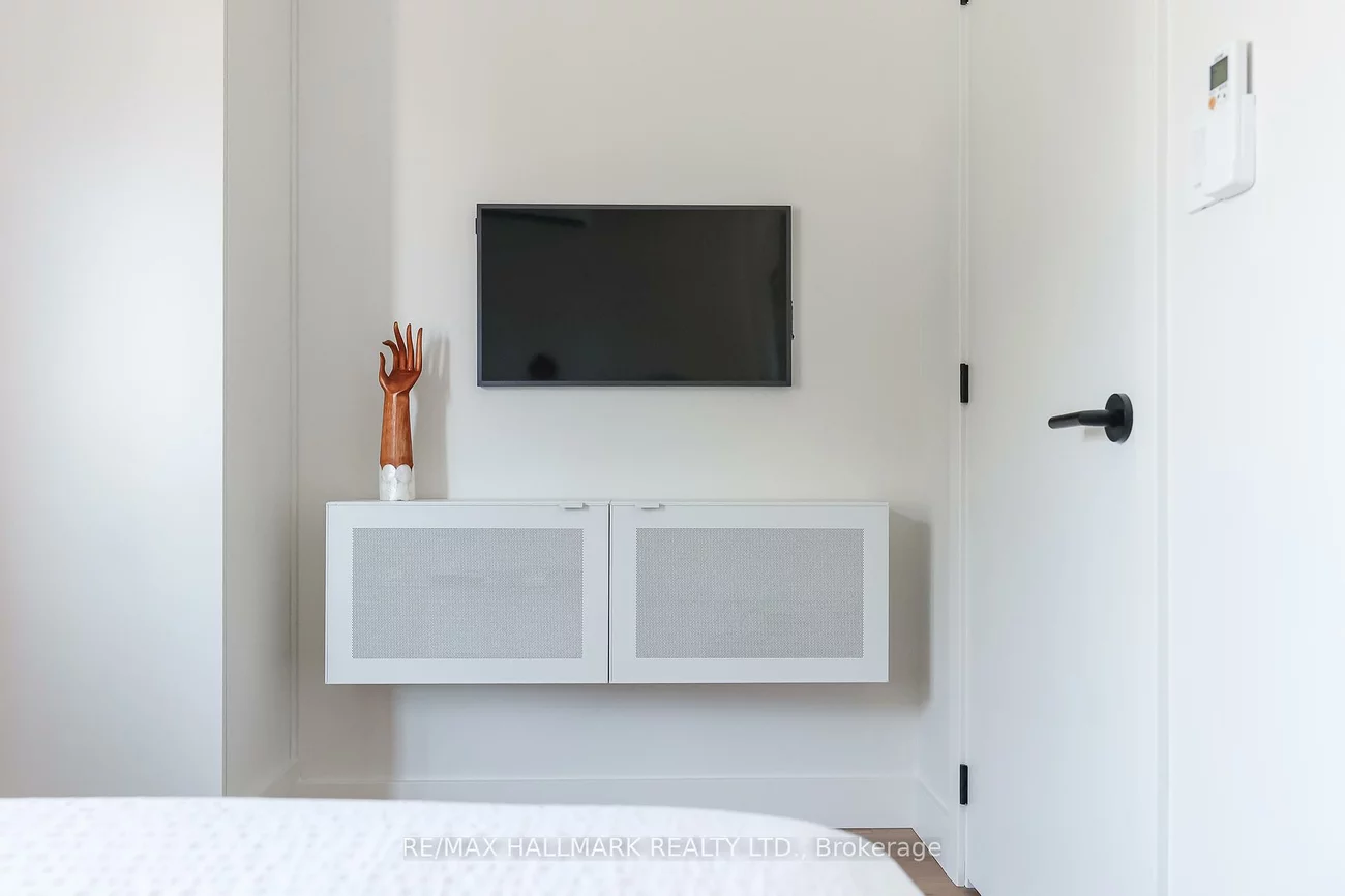 281, Atlas, Oakwood Village, Toronto