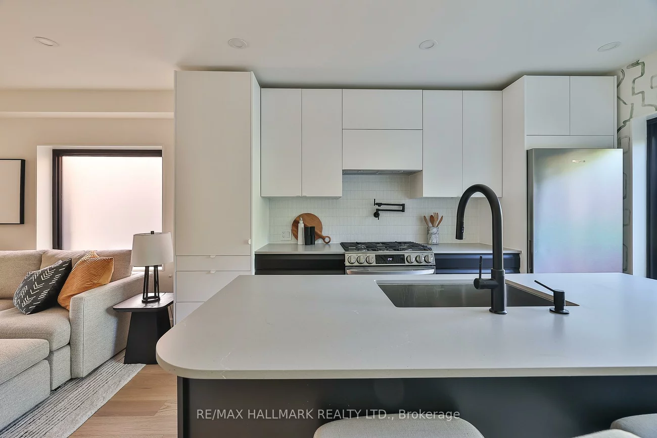 281, Atlas, Oakwood Village, Toronto