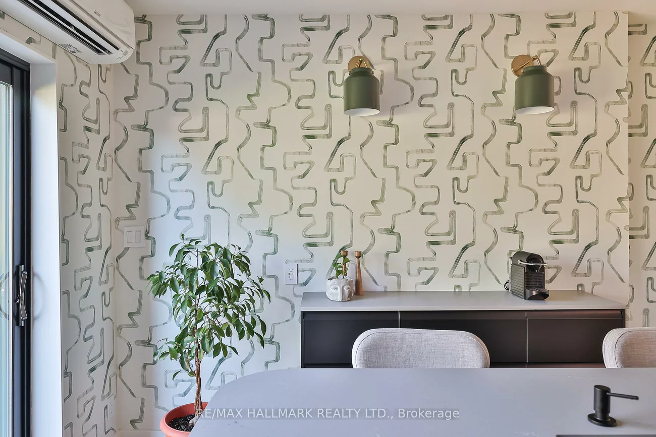281, Atlas, Oakwood Village, Toronto