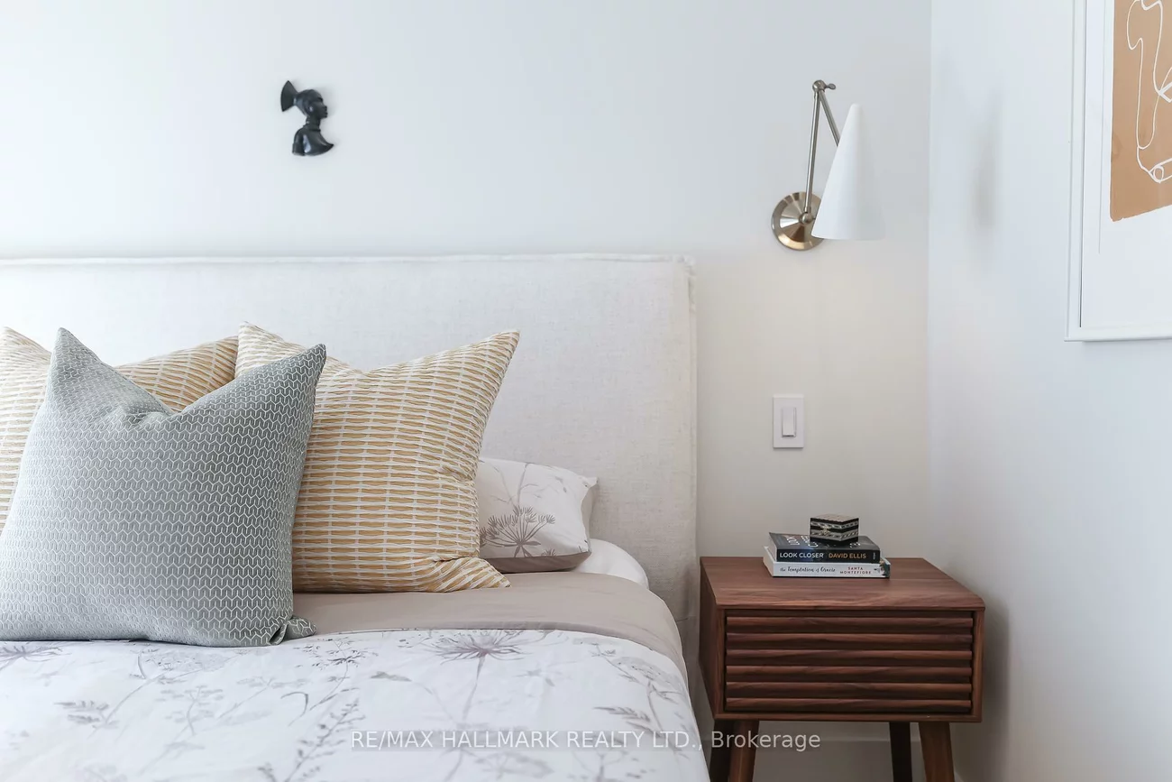281, Atlas, Oakwood Village, Toronto