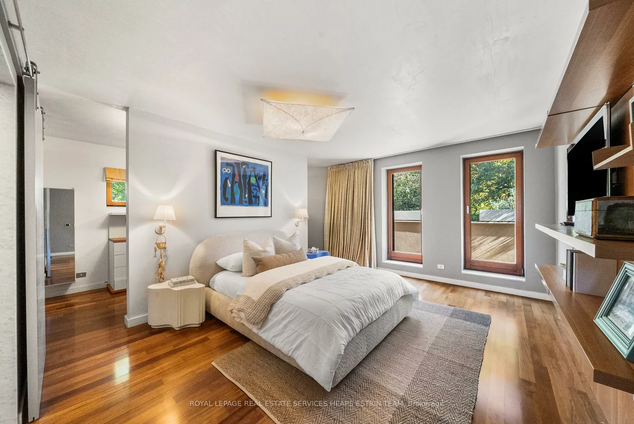 31, Governors, Leaside, Toronto