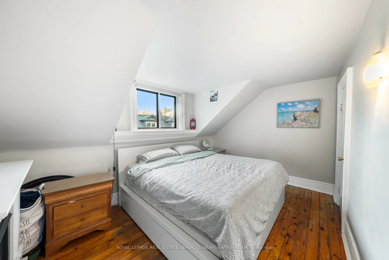 31, Governors, Leaside, Toronto