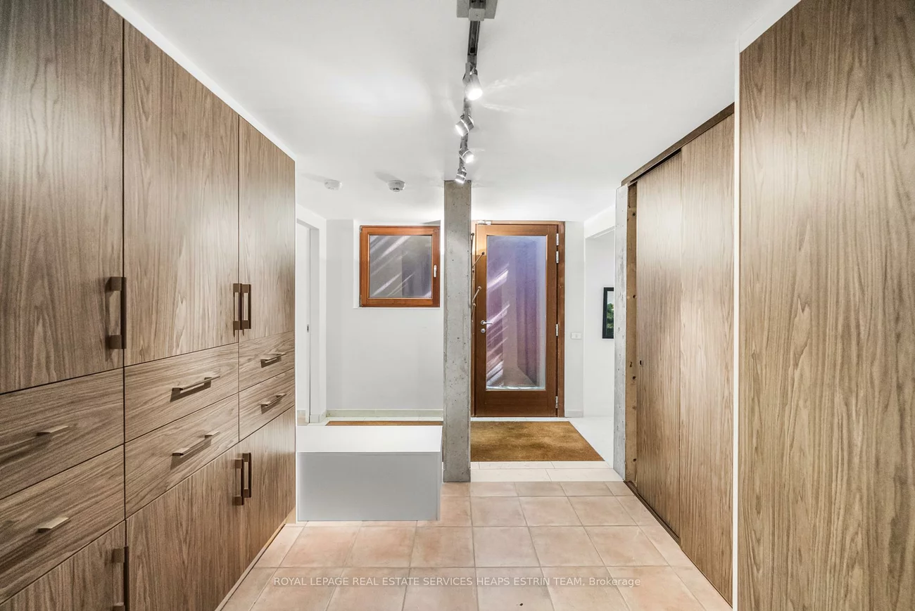 31, Governors, Leaside, Toronto