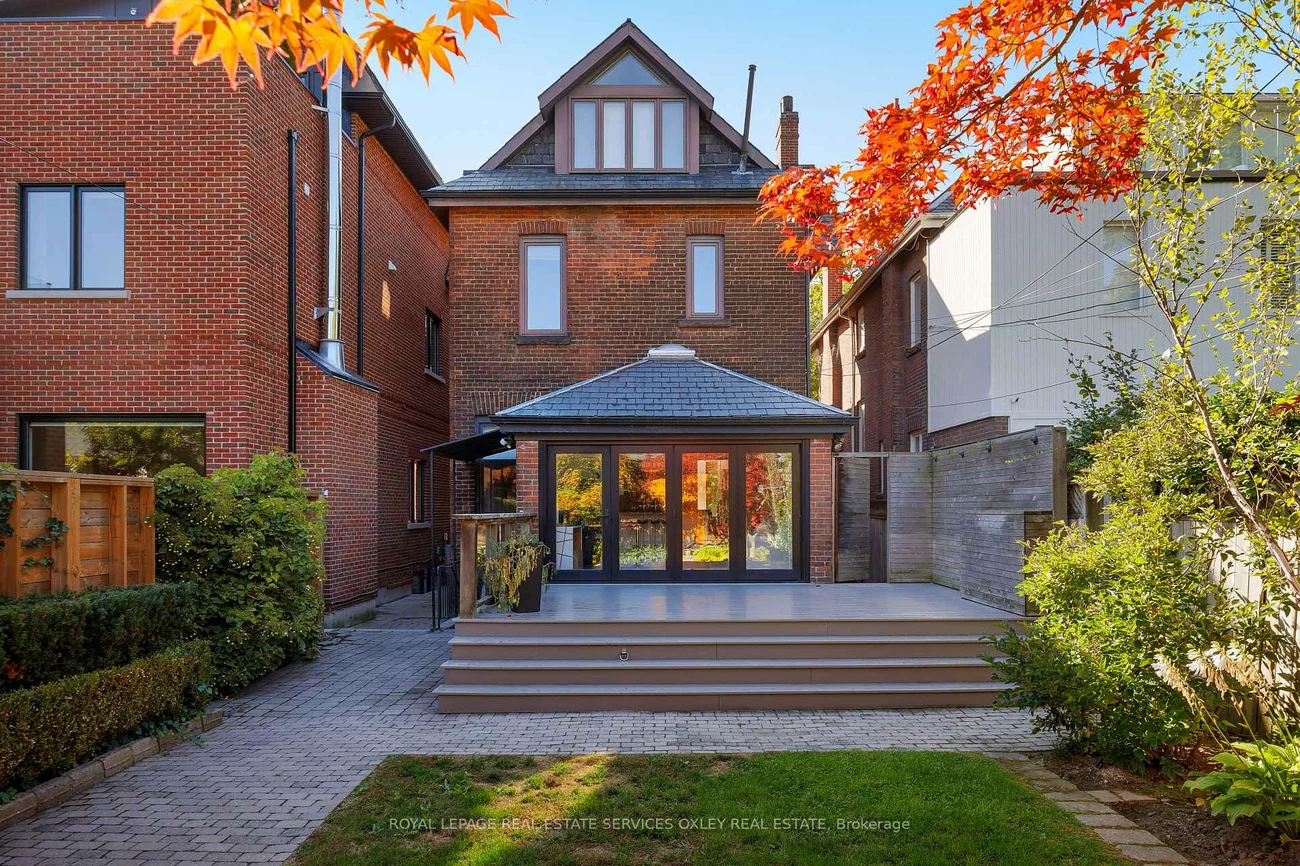134, Roxborough, Annex, Toronto