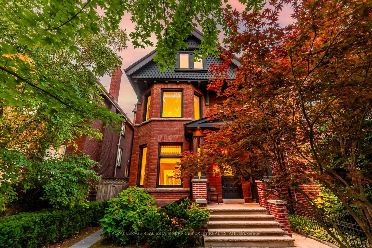 134, Roxborough, Annex, Toronto