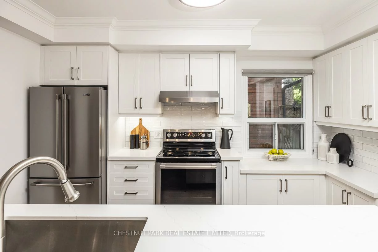 262, St Clements, Yonge-Eglinton, Toronto