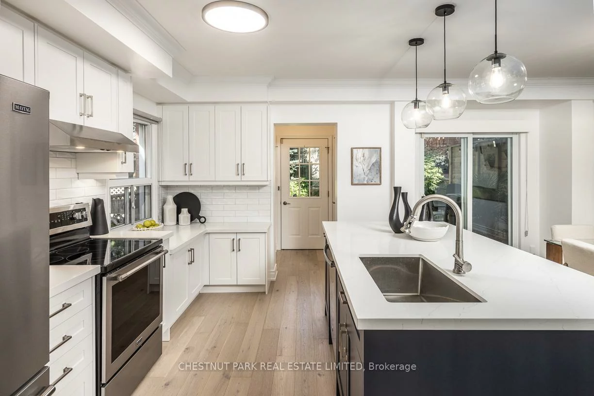 262, St Clements, Yonge-Eglinton, Toronto