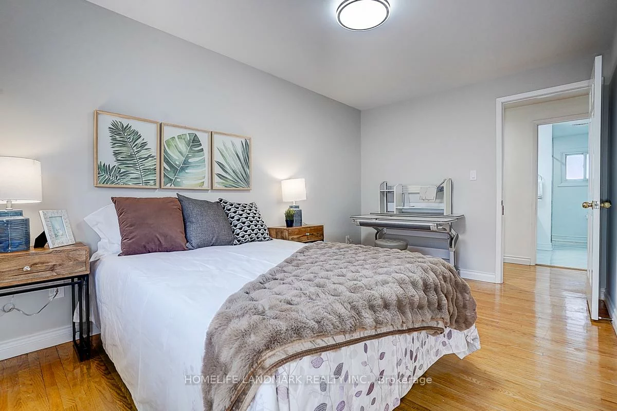 89, Whitehorn, Don Valley Village, Toronto