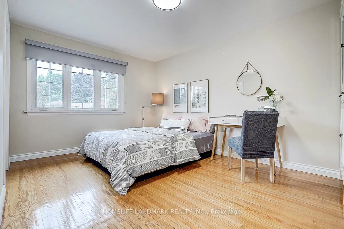 89, Whitehorn, Don Valley Village, Toronto