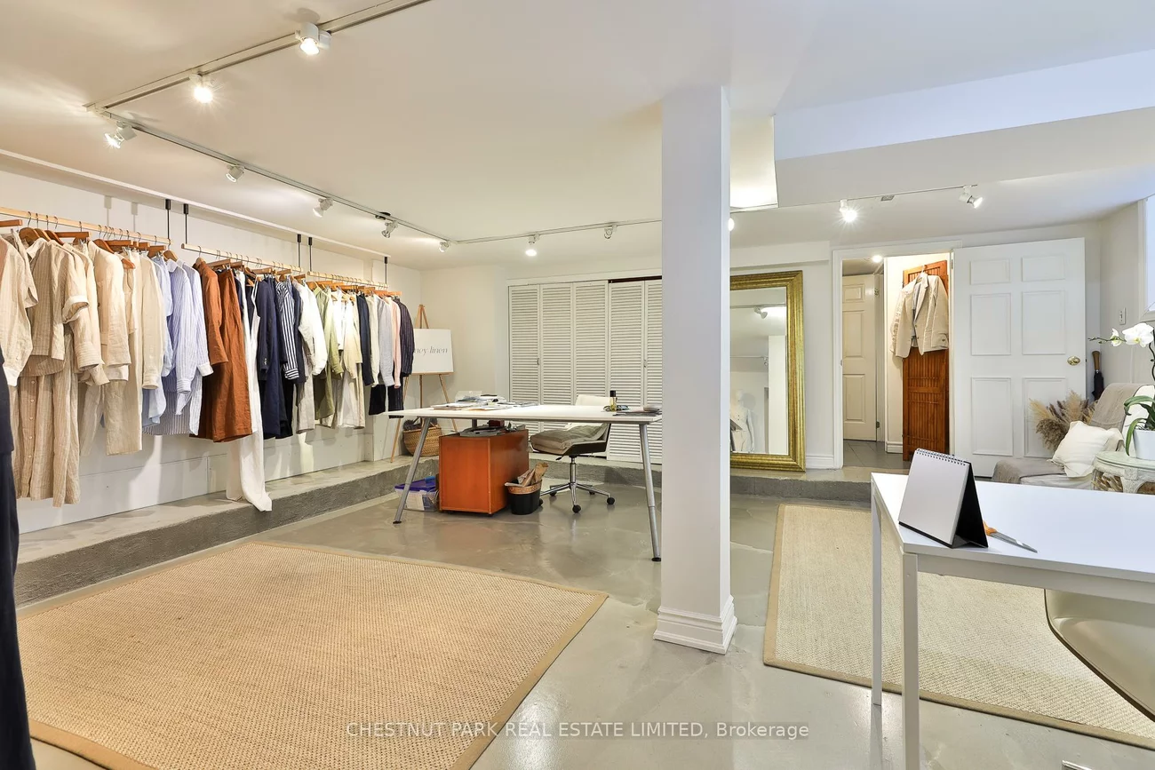 17, Bernard, Annex, Toronto