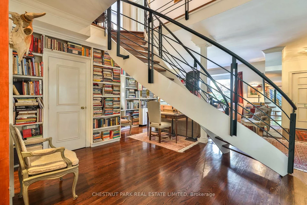 17, Bernard, Annex, Toronto