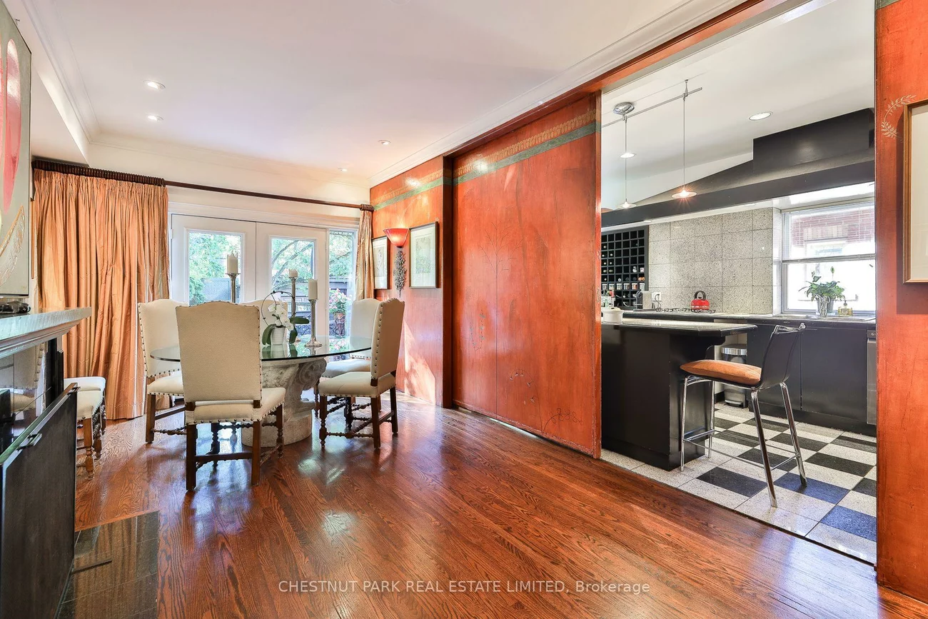 17, Bernard, Annex, Toronto