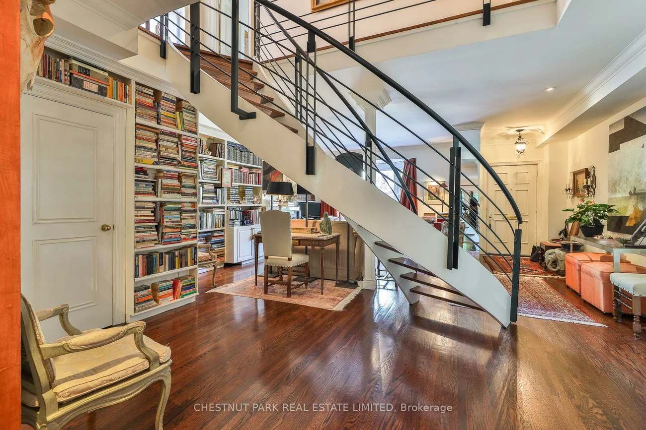 17, Bernard, Annex, Toronto