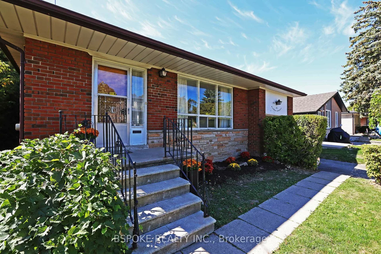 54, Warner, Victoria Village, Toronto