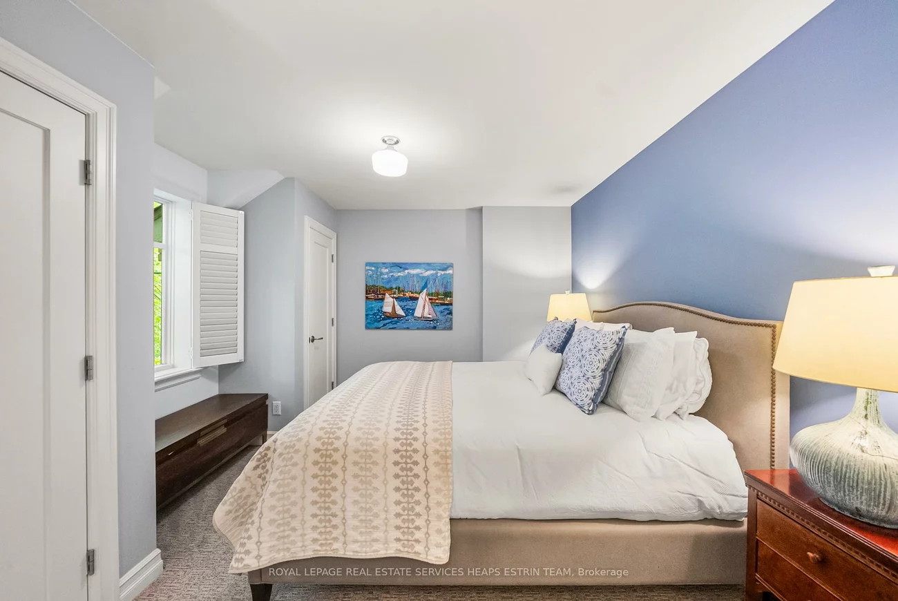 24, Heather, Leaside, Toronto
