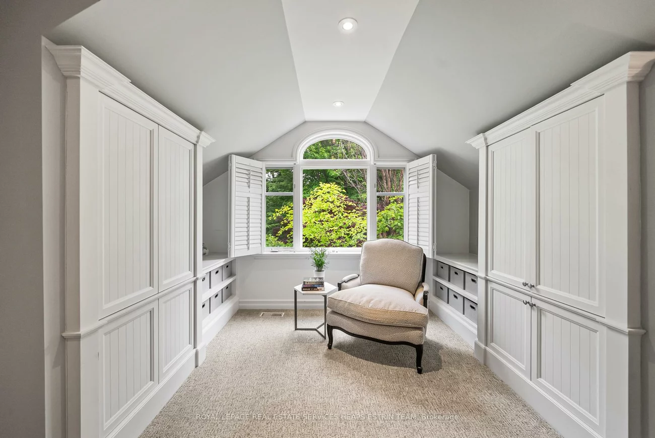 24, Heather, Leaside, Toronto