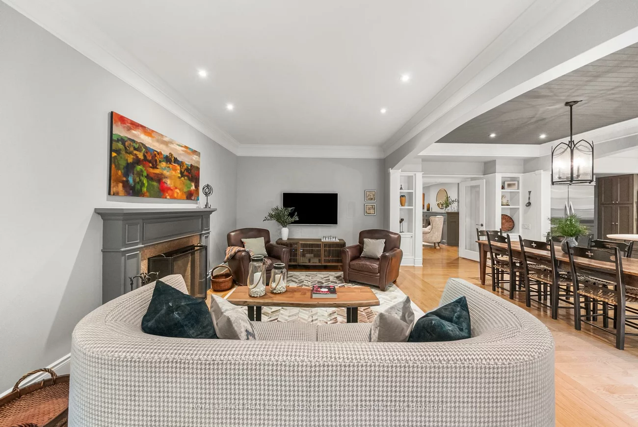 24, Heather, Leaside, Toronto