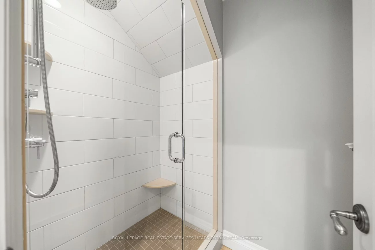 24, Heather, Leaside, Toronto