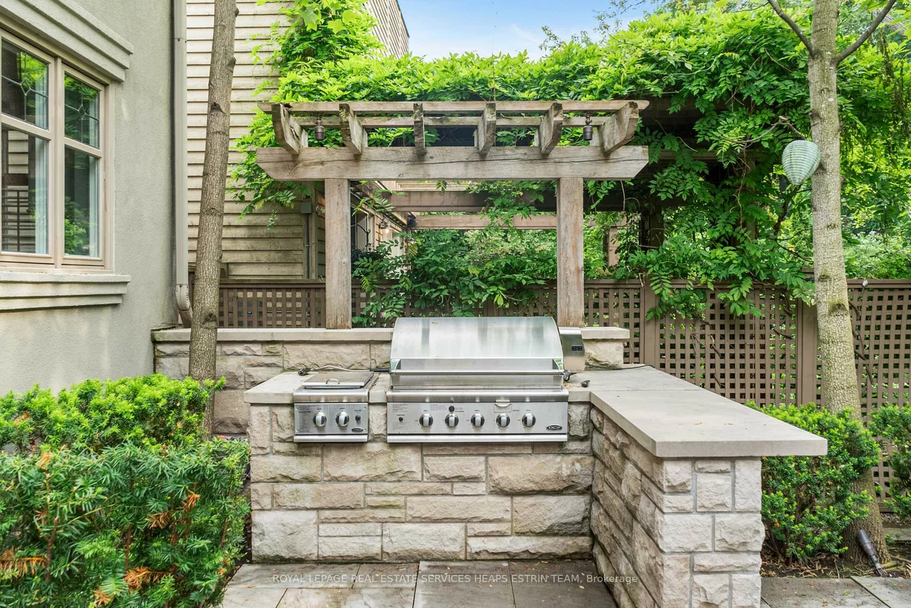 24, Heather, Leaside, Toronto