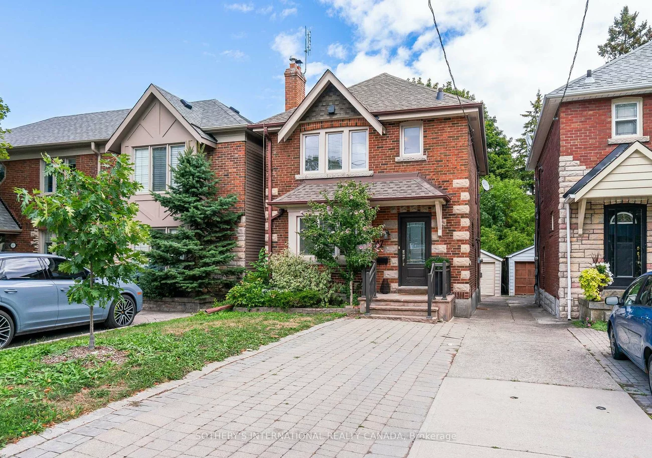 147, Rumsey, Leaside, Toronto