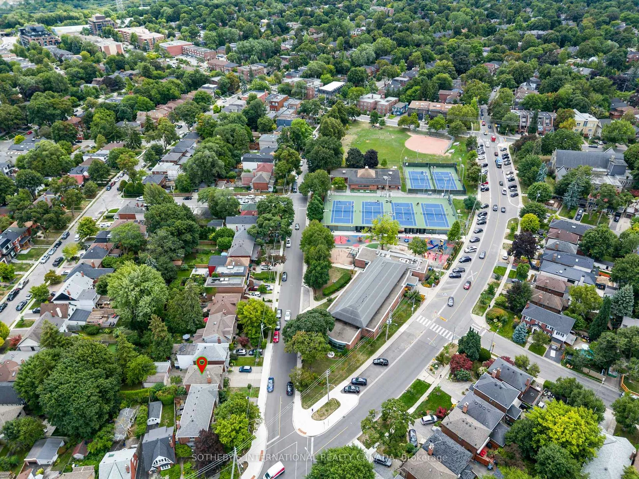 147, Rumsey, Leaside, Toronto