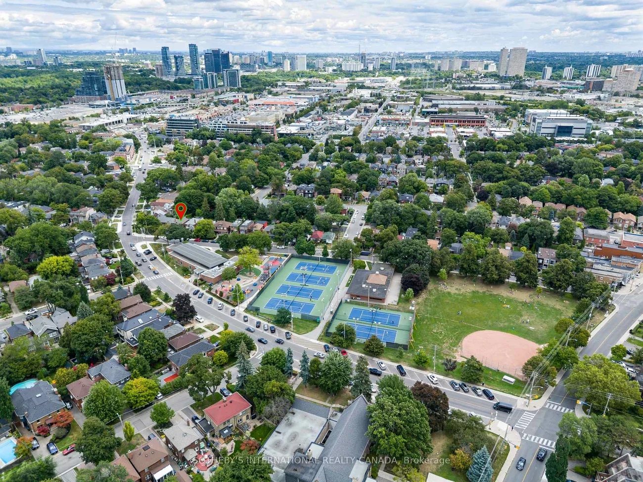 147, Rumsey, Leaside, Toronto
