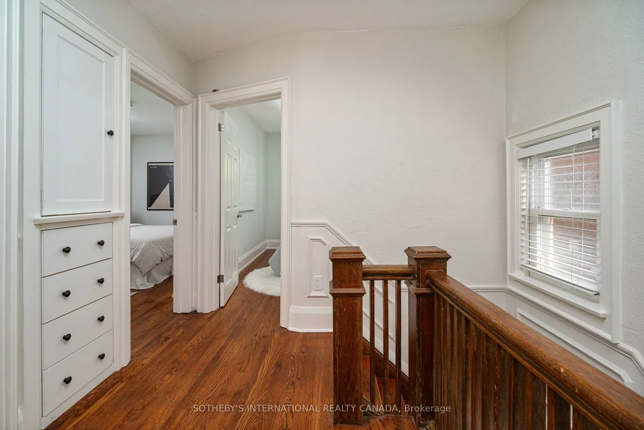 147, Rumsey, Leaside, Toronto