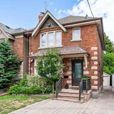 147, Rumsey, Leaside, Toronto
