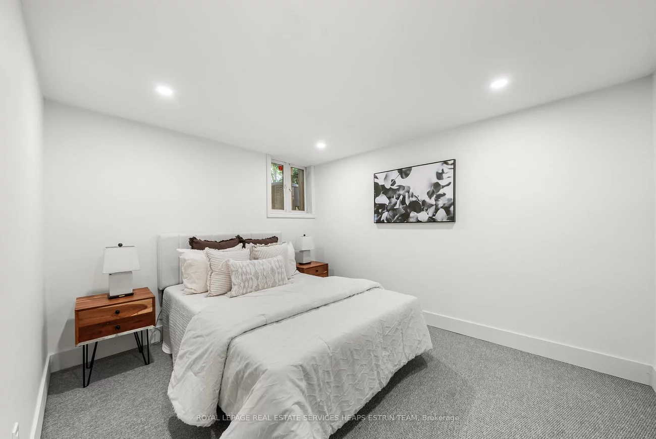 77, Astley, Rosedale-Moore Park, Toronto