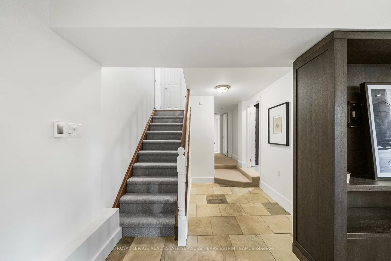 77, Astley, Rosedale-Moore Park, Toronto