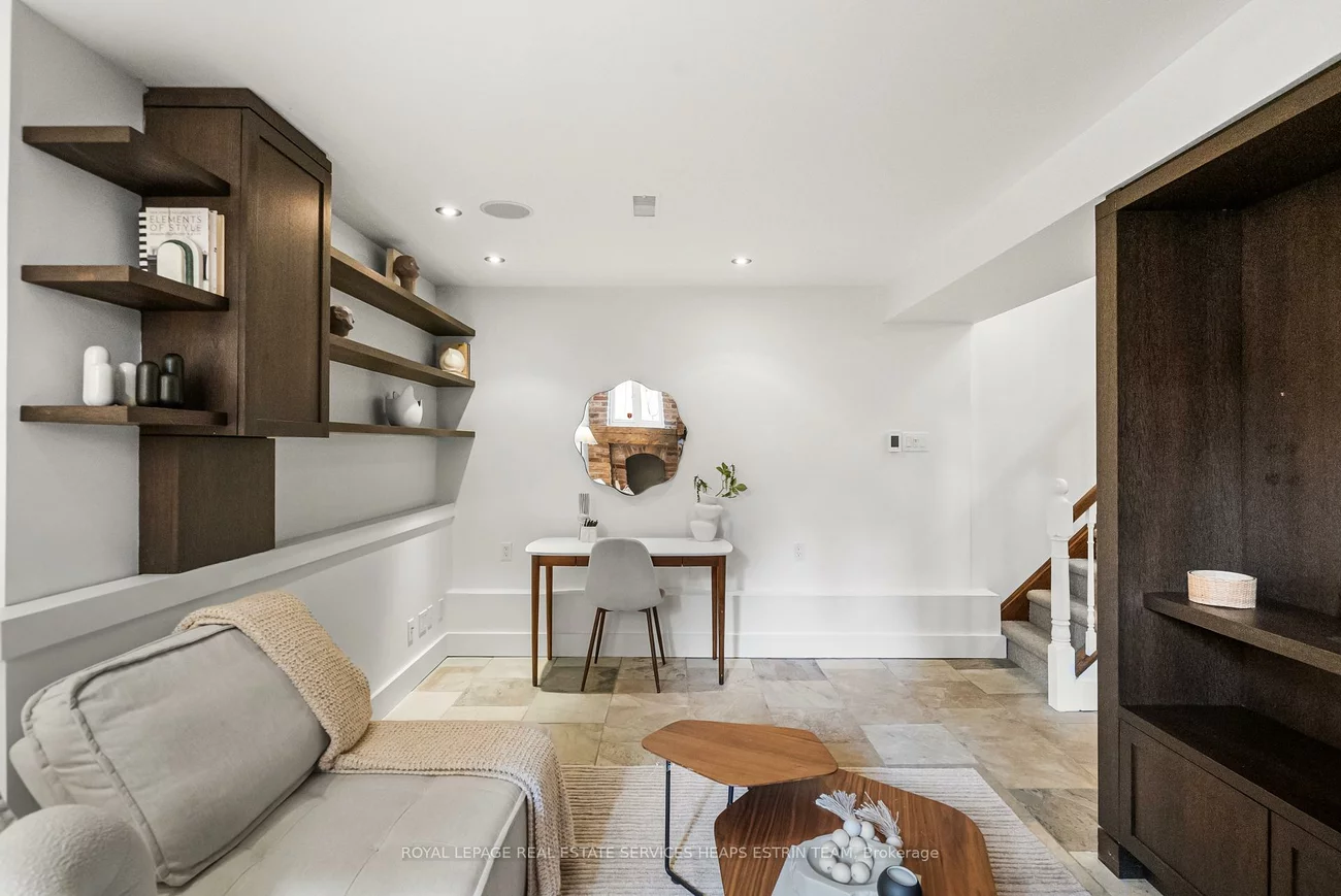 77, Astley, Rosedale-Moore Park, Toronto